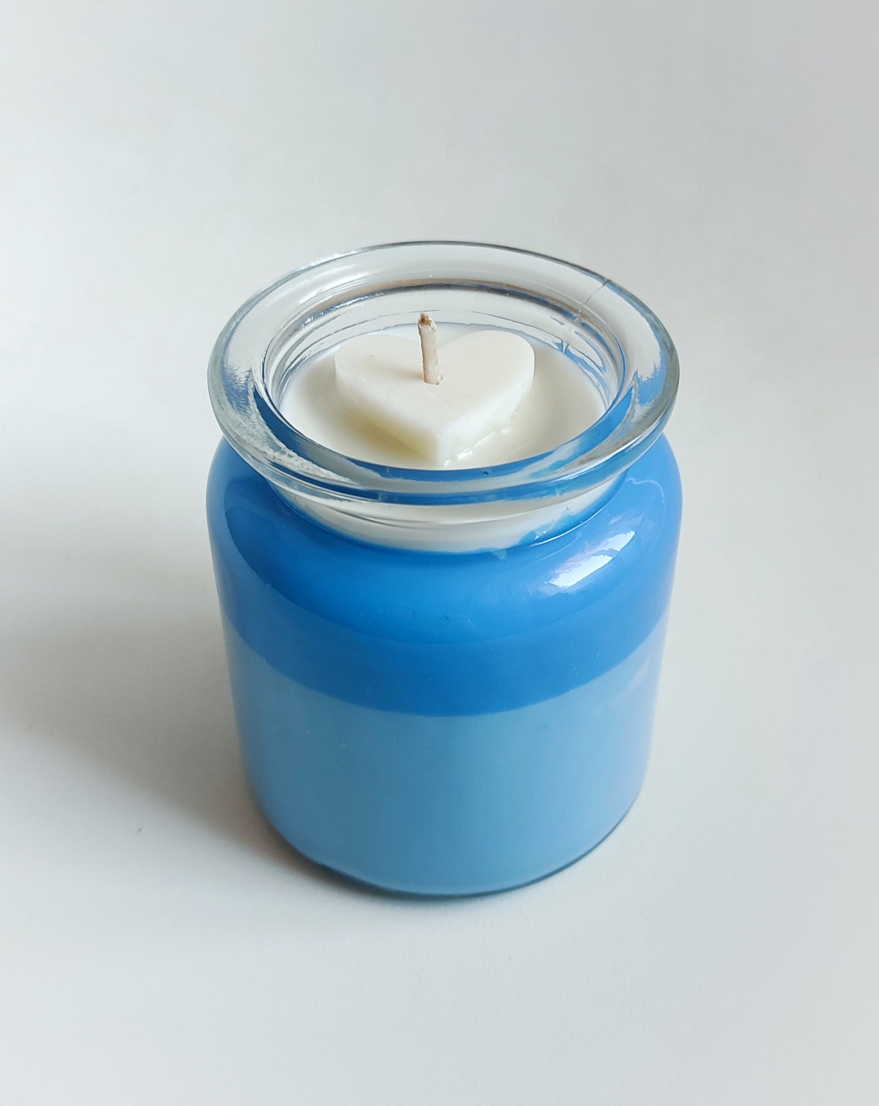 Lõhnaküünal MUSTIKAS