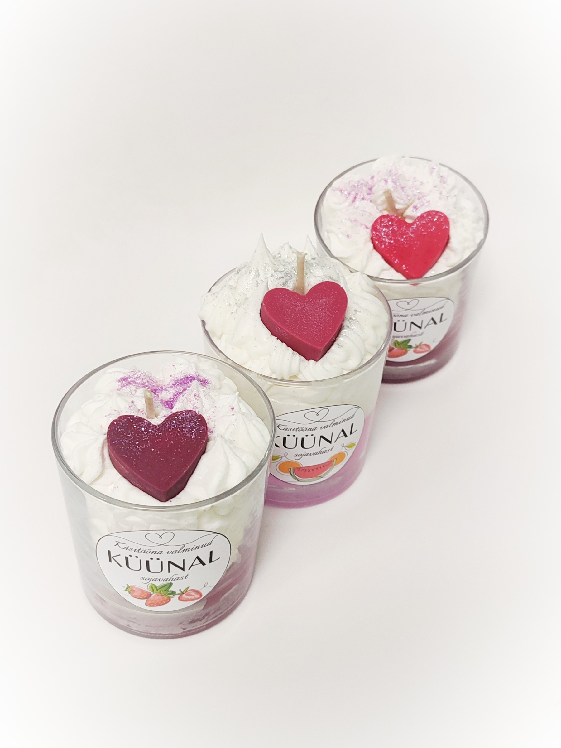 kuuvalge e-pood käsitööküünal sojavahaküünal kuuvalge