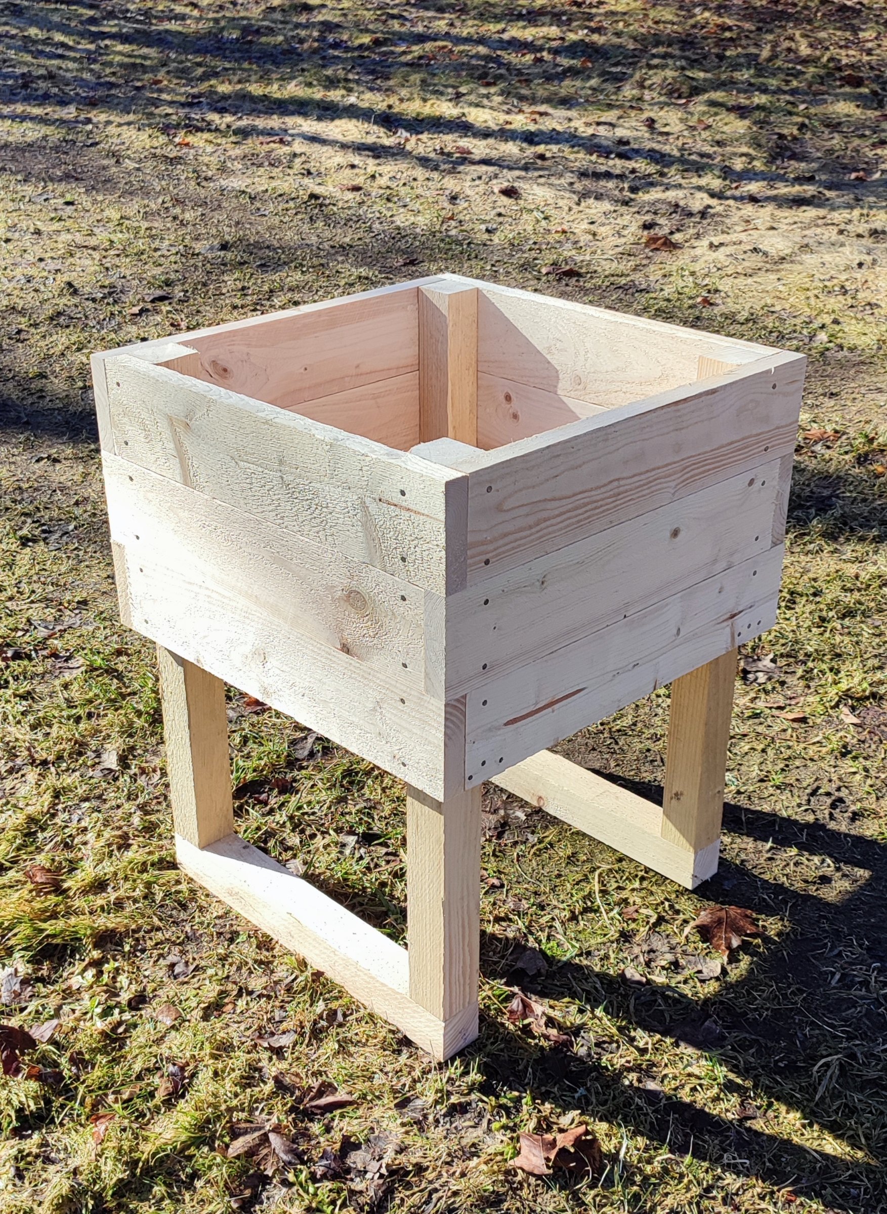 Puidust lillekast/taimekast - Image 5