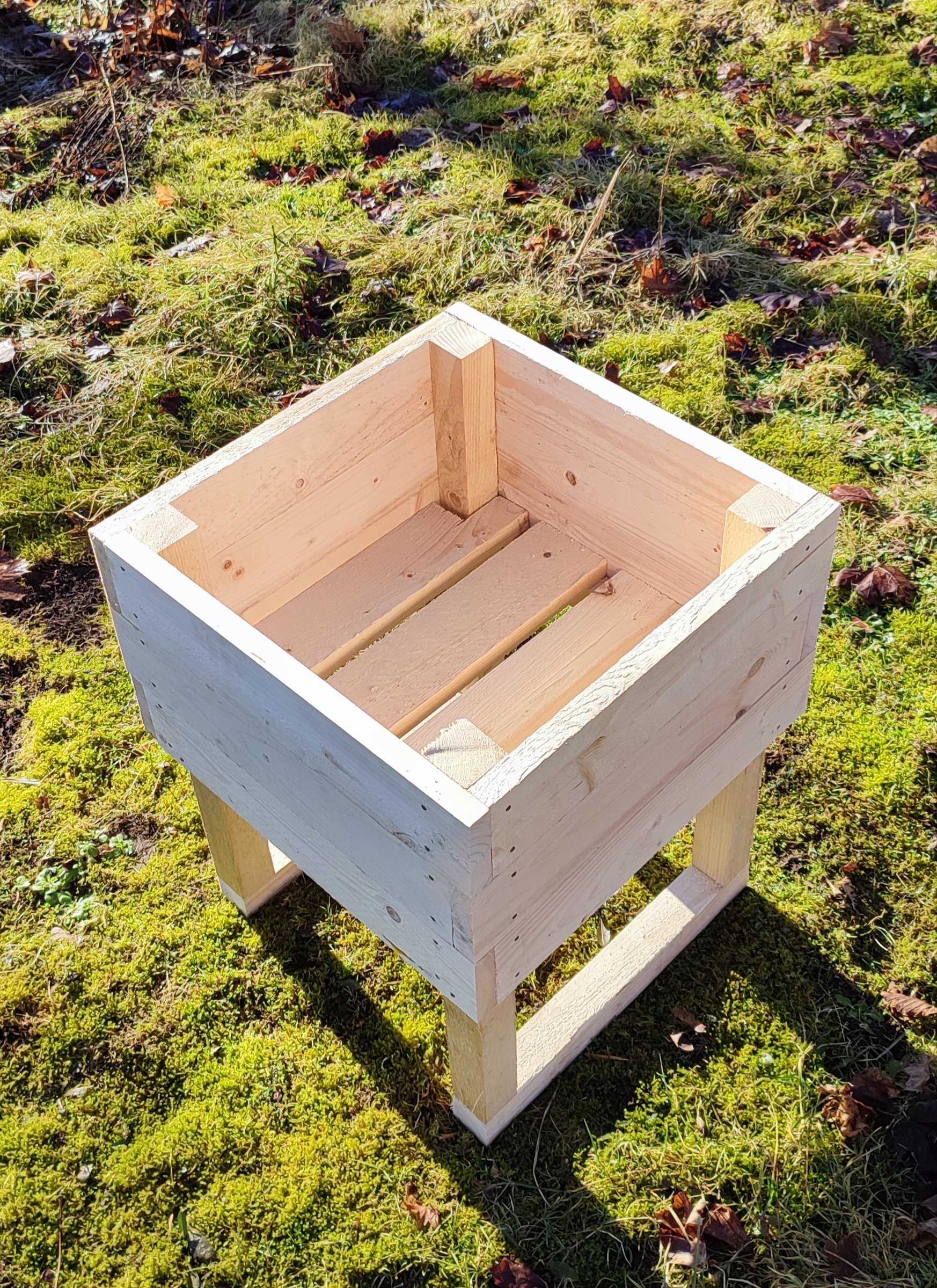 Puidust lillekast/taimekast - Image 4